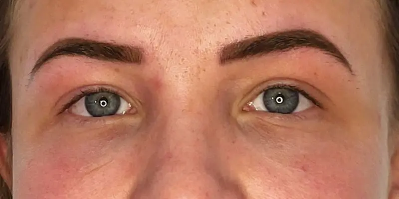 Augenbrauen Galeriebild 5 Augenbrauen Galeriebild – Permanent Make-up Augenbrauen