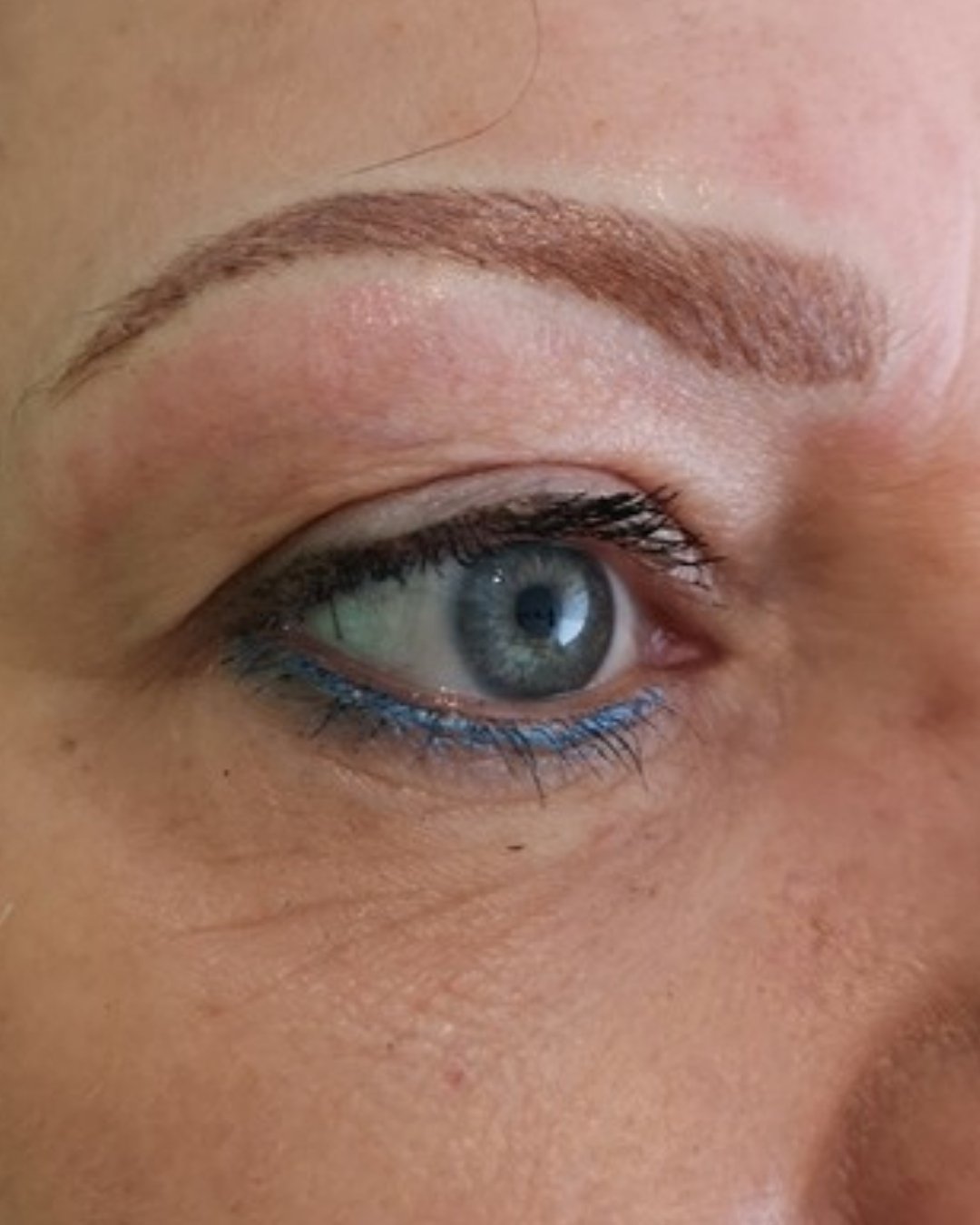 Permanent Make-up Augenbraue, Nahaufnahme